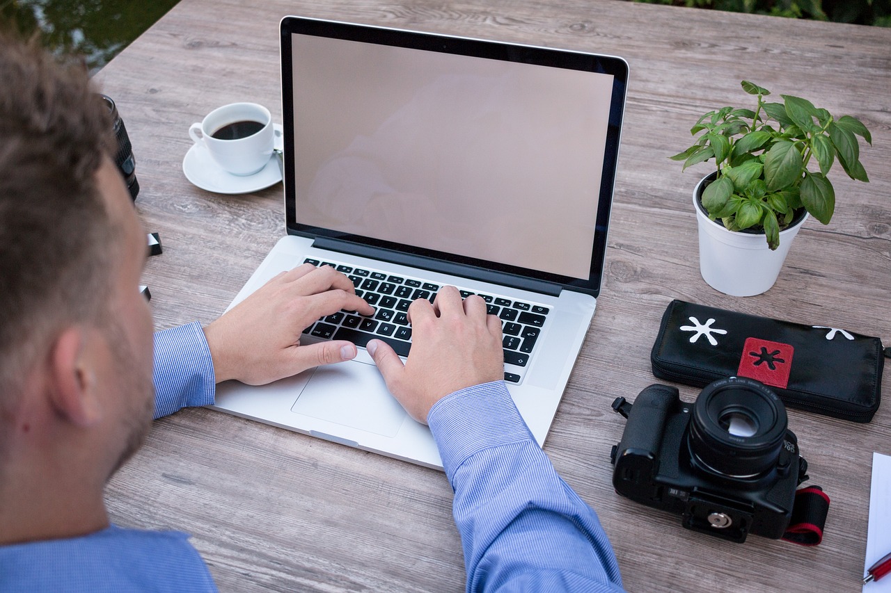 boost your efficiency and achieve your business goals with proven entrepreneur productivity tips and strategies.